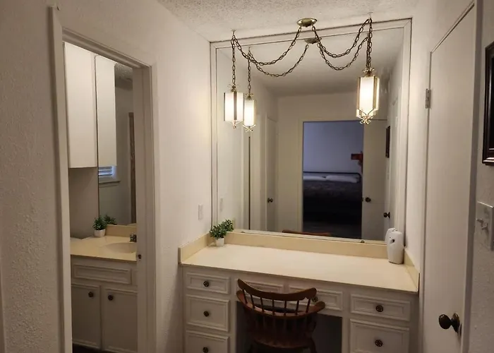 The Wonder - Sleeps 11 Near Tcu *