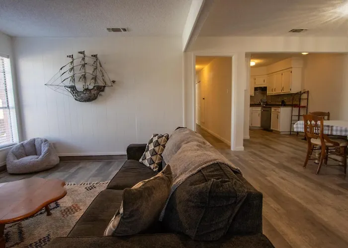 Сasa de vacaciones The Wonder - Sleeps 11 Near Tcu *