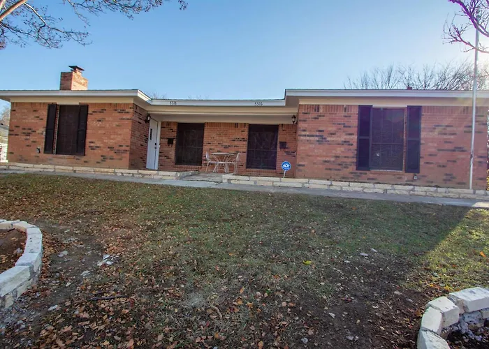 The Wonder - Sleeps 11 Near Tcu *